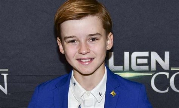 Know About Maxwell Jenkins; Age, Height, Birthday, Instagram, Siblings